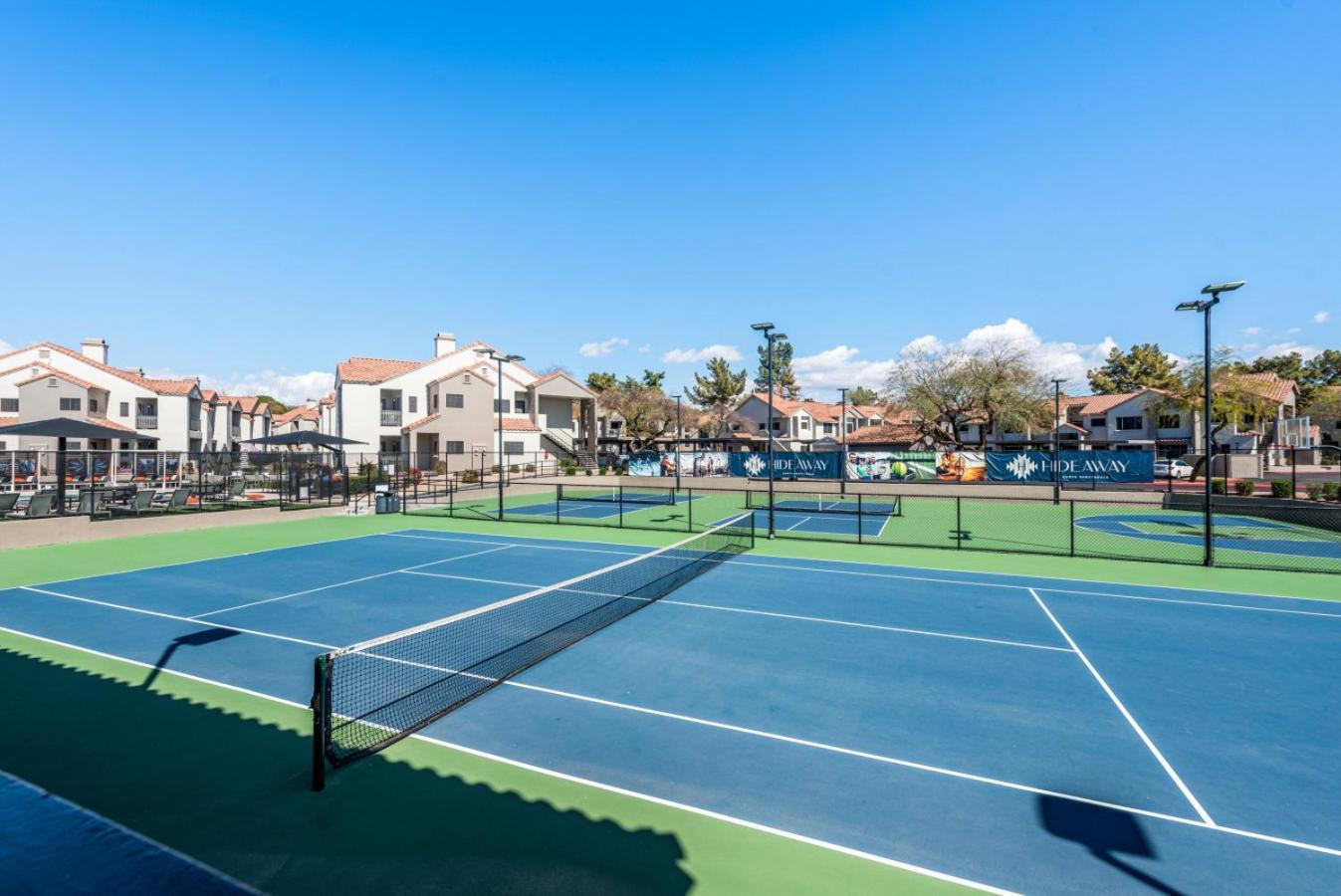 Sleek 2br-pool, Yoga Rm, Gym, Cabanas, Bbq,prkng Apartamento Scottsdale