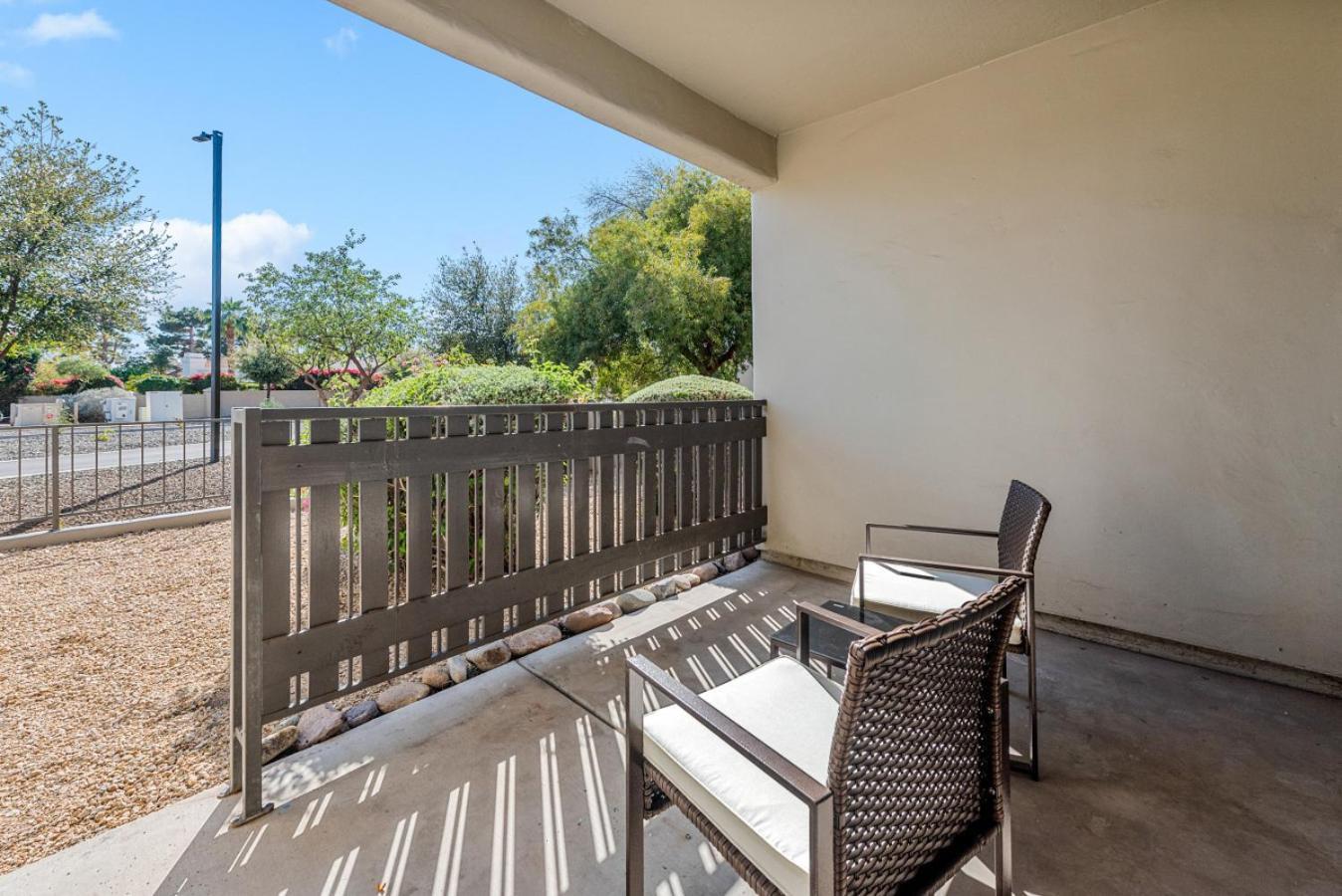 Apartamento Sleek 2br-pool, Yoga Rm, Gym, Cabanas, Bbq,prkng
